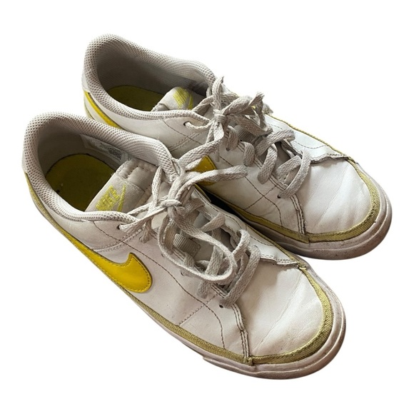 Nike Court Legacy GS Opti Yellow White Sneakers Kids Size 4 Youth - Picture 1 of 7